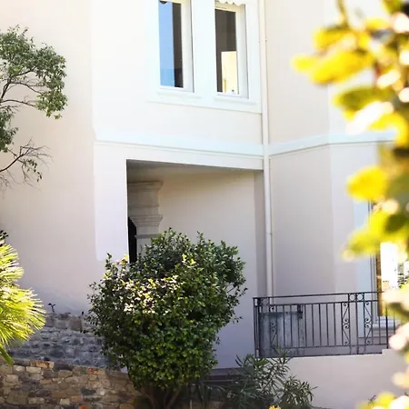 Maison D'hotes Nevada Bed & Breakfast Cannes
